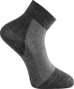 Sokken Woolpower Unisex Socks Skilled Short Liner Dark Grey Grey
