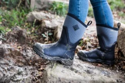 Snowboot Muck Boot Women Arctic Sport II Mid Black Grey -Schoenen Winkel AS2M 10120Arctic20Sport20II20Mid20op20steen.jpeg