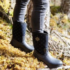 Snowboot Muck Boot Women Arctic Weekend Prints Black Quilt -Schoenen Winkel gbt 21737 46245 b 9 3 1800x1800
